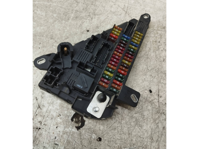 Pojistková skříňka 6906619 BMW 5 E60 E61 2006