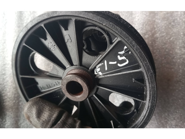 Насос усилителя руля 7611332138   Volvo XC90  