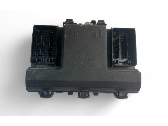 Блок предохранителей F2GT14A067LD   Ford S-MAX    