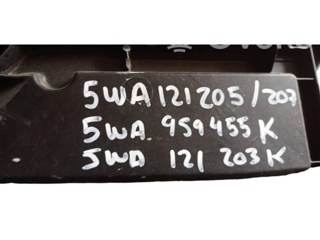 Электрический вентилятор радиаторов       Volkswagen Golf VIII  2019 -  года   