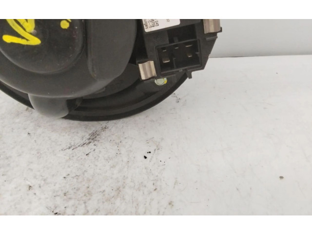 Вентилятор печки    35987694C   Volkswagen Jetta V