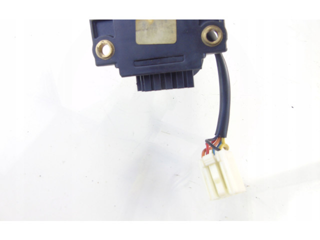 Ручка стеклоочистителей    Volvo S70  V70  V70 XC