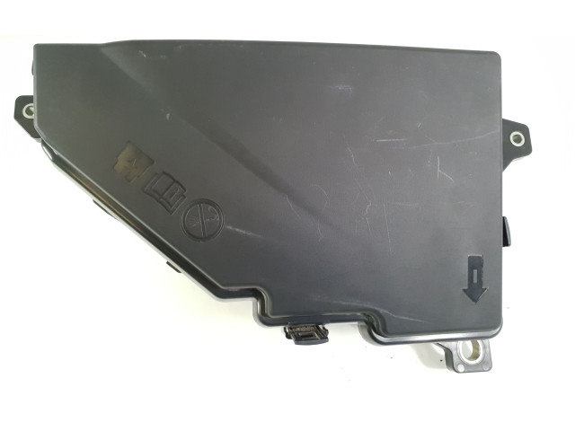 Блок предохранителей 31473770, 31398000 Volvo S60