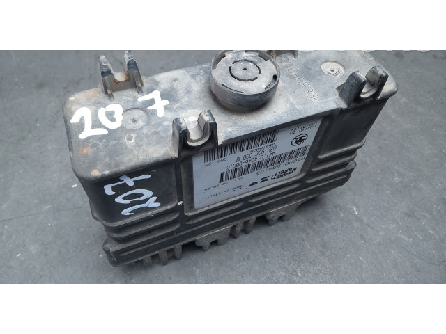 Řídící jednotka 6160028405, 032906030M   Volkswagen Golf III 1995