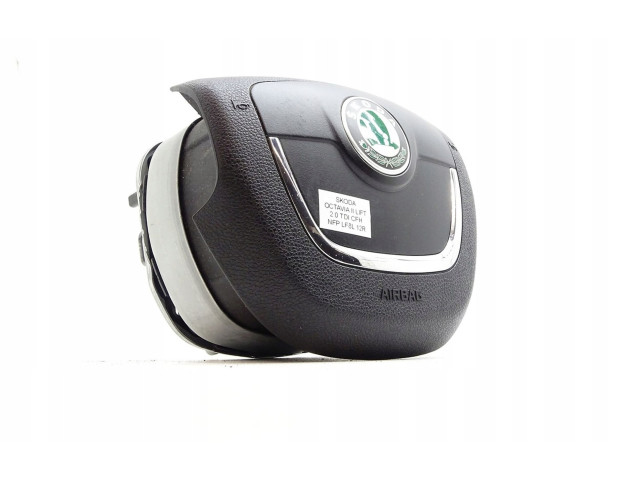Подушка безопасности водителя 1Z0880201AQ Skoda Octavia Mk2 (1Z)