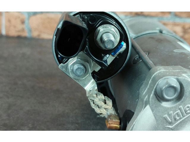 Zámek zadních dveří 5A33FB9 BMW 1 F20 F21 2011