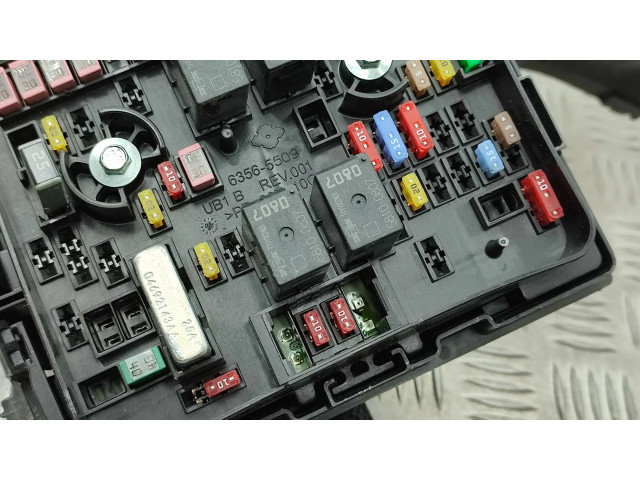 Pojistková skříňka P68445825AC Chrysler Pacifica 2019