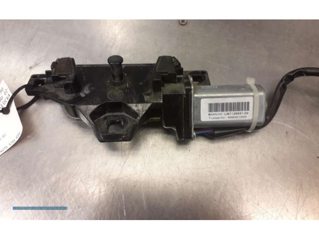 Zámek zadních dveří BMW 5 E60 E61 2009