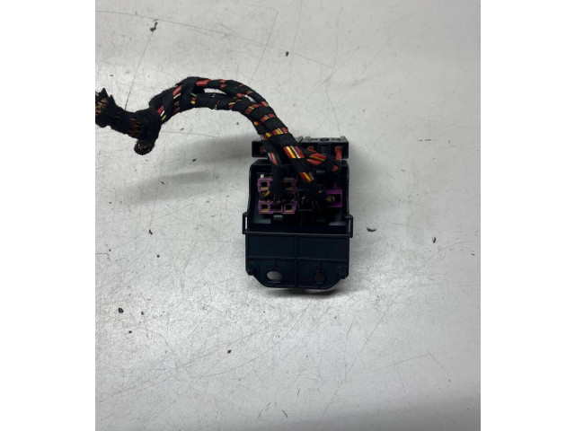 Блок предохранителей 4F1937503 Audi A6 S6 C6 4F