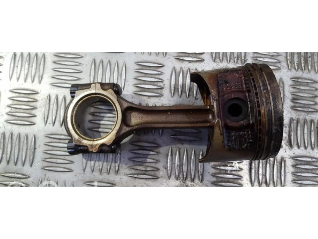 Píst 219M, 4A Toyota Carina A60 pro benzínový motor 1.6