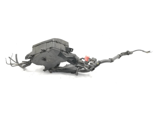 Pojistková skříňka Toyota Avensis T270 2015