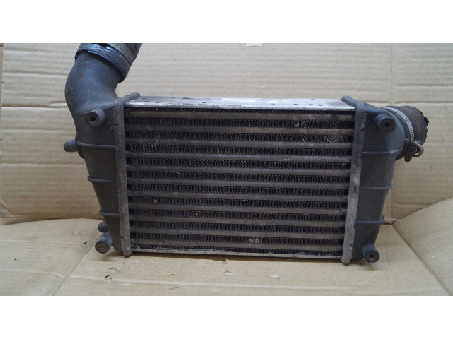 Интеркулер  517159990   Alfa Romeo GT 1.9