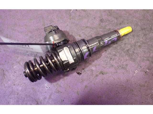 Форсунка 0414720215, 0414720215    Skoda Fabia Mk2 (5J)  BNV 