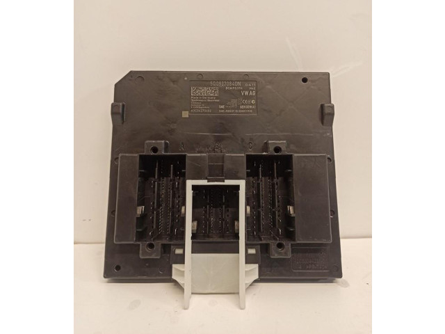 Блок комфорта 5Q0937084DN Skoda Karoq