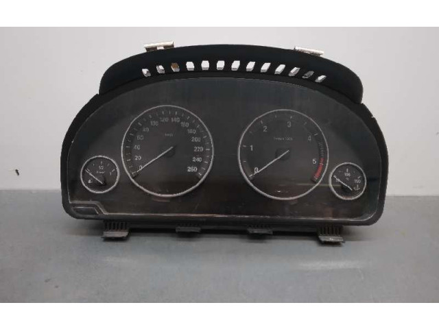 Přístrojová deska BMW 5 F10 F11 2011 1699334, 926517901