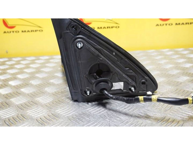 Зеркало электрическое GMC Yukon - года