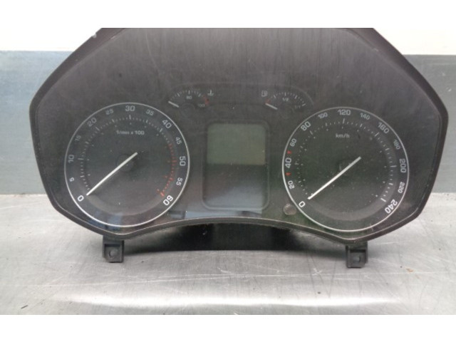 Панель приборов 1Z0920810D, A2C53032531 Skoda Octavia Mk2 (1Z)