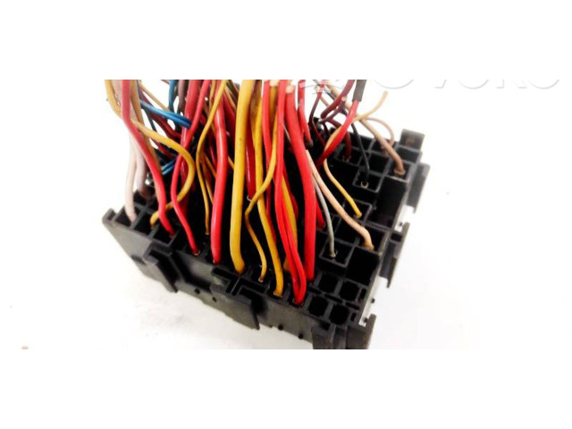 Блок предохранителей  20240077   Dacia Sandero    