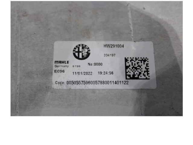 Интеркулер HW291004 Alfa Romeo Stelvio