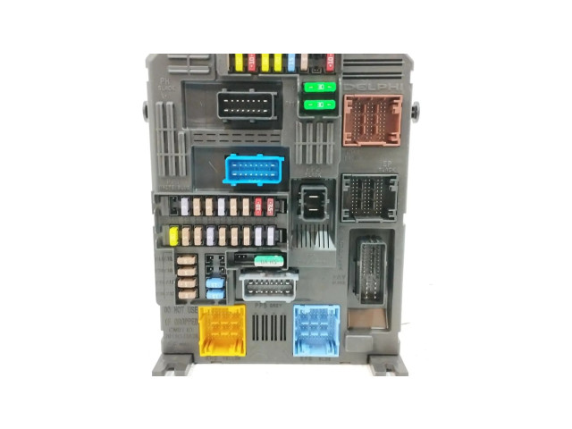 Pojistková skříňka 9832880680 Peugeot 5008 II 2018