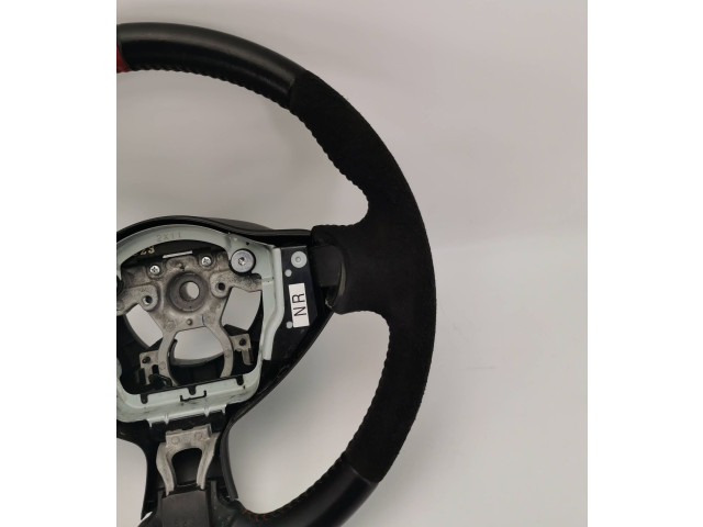 Volant Nissan Juke I F15 2013