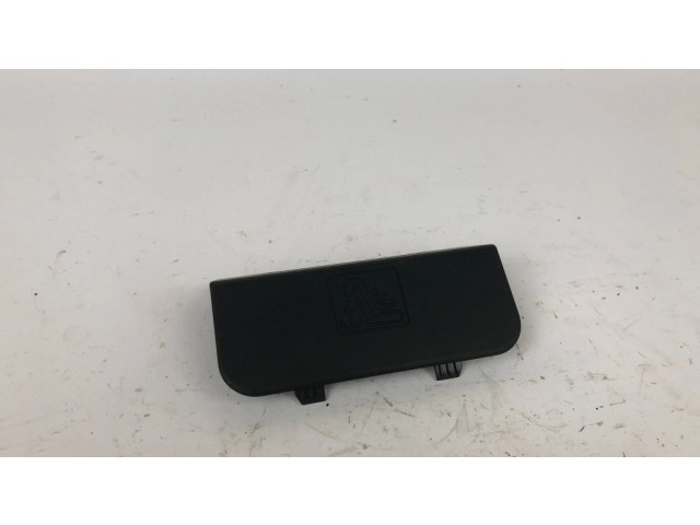 Другая деталь салона