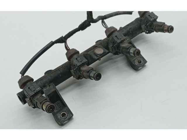 Топливная рампа 9625194080 Peugeot 306