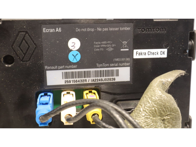 Дисплей       Renault Clio III