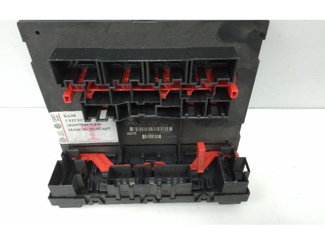   Pojistková skříňka 1K0937049N   Volkswagen Tiguan 2008