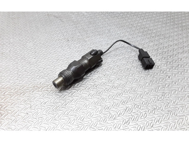 Форсунка LDC009R01A Mitsubishi Carisma F8QT