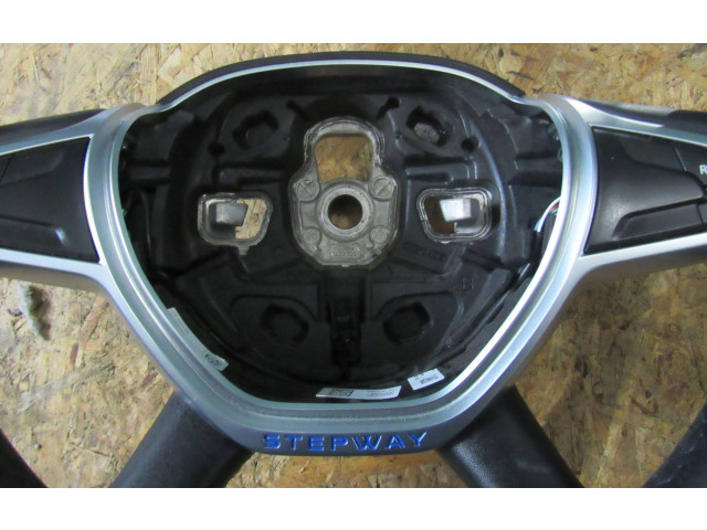 Руль Dacia Sandero - года