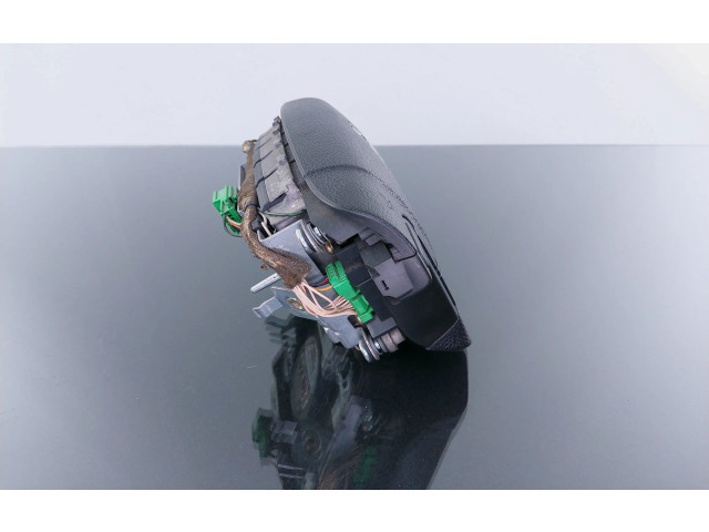 Подушка безопасности водителя 243540650507, 30642018   Volvo V70