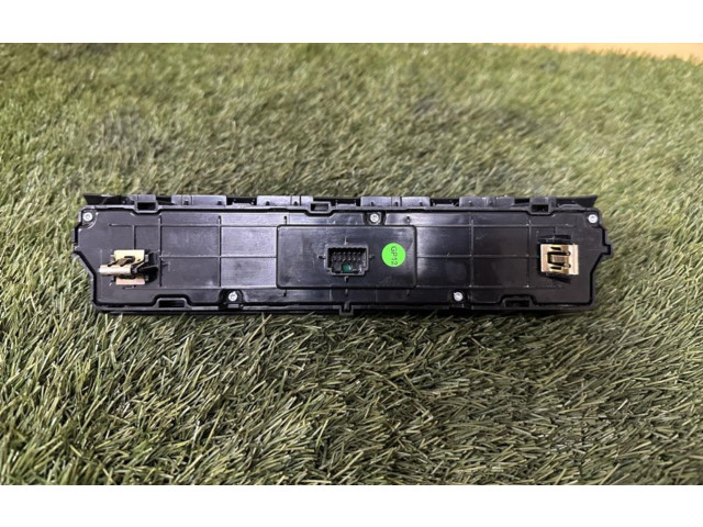 Блок управления климат-контролем 10703152   MG ZS