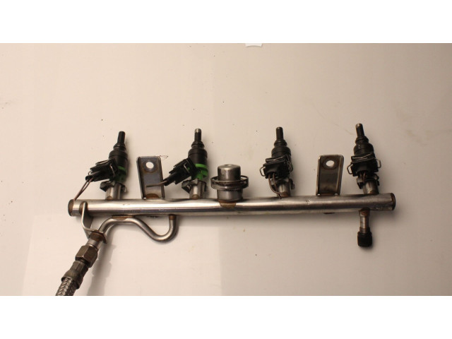 Vstřikovací lišta Mercedes-Benz C W203