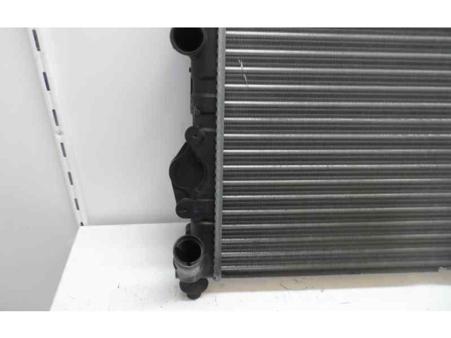 Радиатор охлаждающей жидкости Dacia Logan Pick-Up