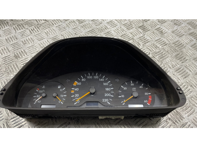 Панель приборов 2105400548   Mercedes-Benz E W210       