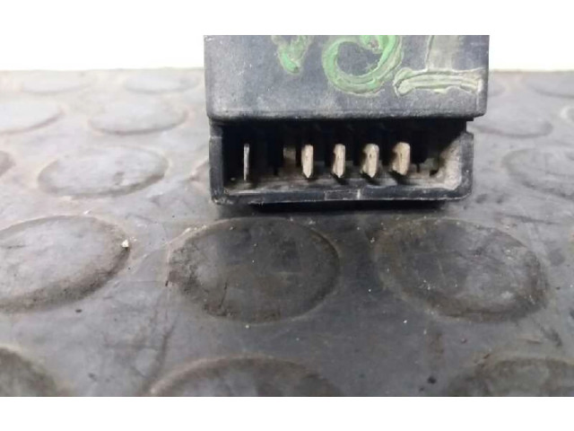 Ручка стеклоочистителей 35269B0188   Renault Trafic I