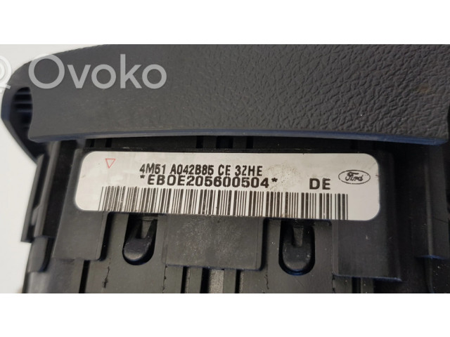 Подушка безопасности водителя 4M51A042B85CE   Ford Focus