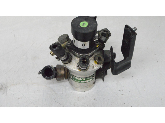 Топливная рампа Volvo S60 для двигателя B5244SG