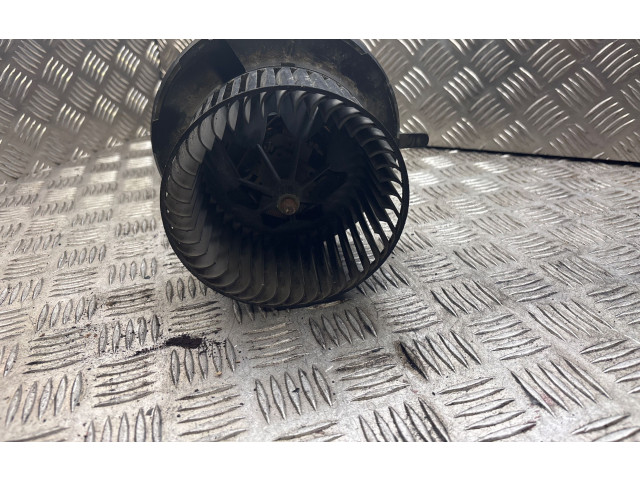 Вентилятор печки 998919K Volkswagen Caddy