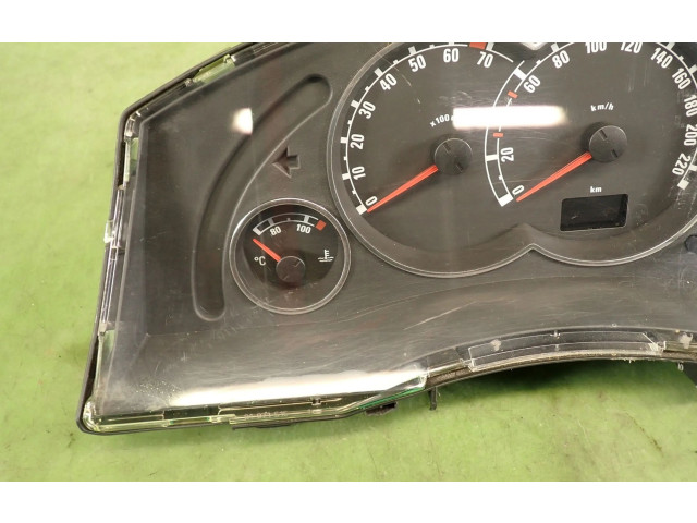 Панель приборов 13214771LP   Opel Meriva A       