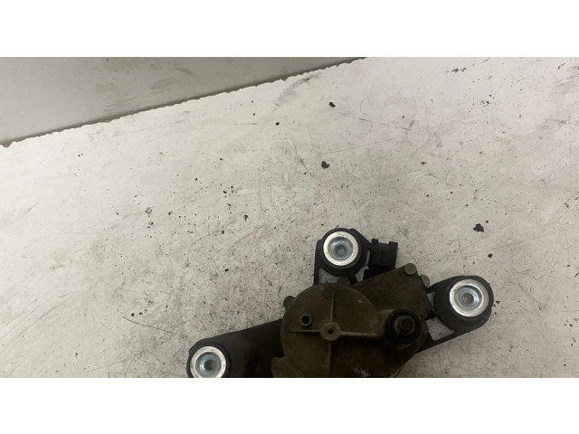 Двигатель стеклоочистителя заднего стекла