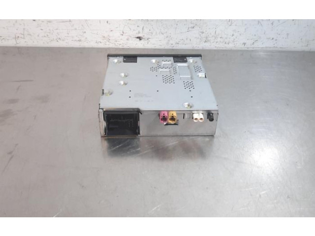 Радио/ проигрыватель CD/DVD / навигация  5H0035820F   Volkswagen Golf VIII 