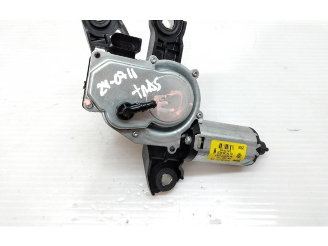 Моторчик заднего дворника 5N0955711A    Volkswagen Tiguan