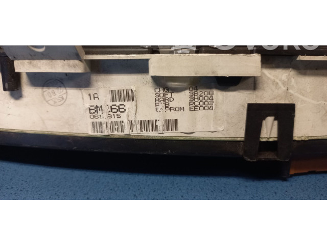 Přístrojová deska Nissan Almera 2000