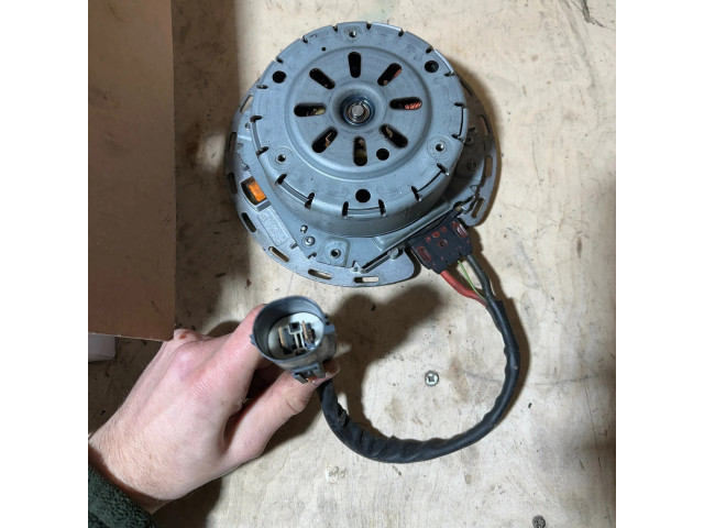 Вентилятор радиатора C19279102, EC138Y24 Dodge Durango 5.7