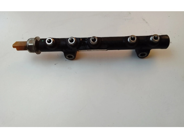 Топливная рампа 980477678000   Peugeot 2008 I   для двигателя BHZ (DV6FC)