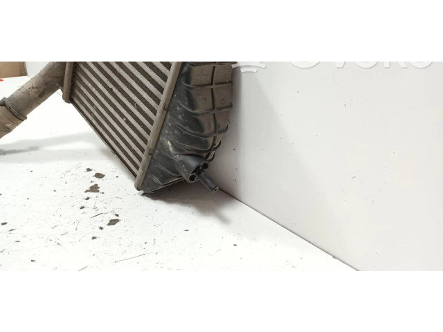 Интеркулер  847850000   Fiat Punto (188) 