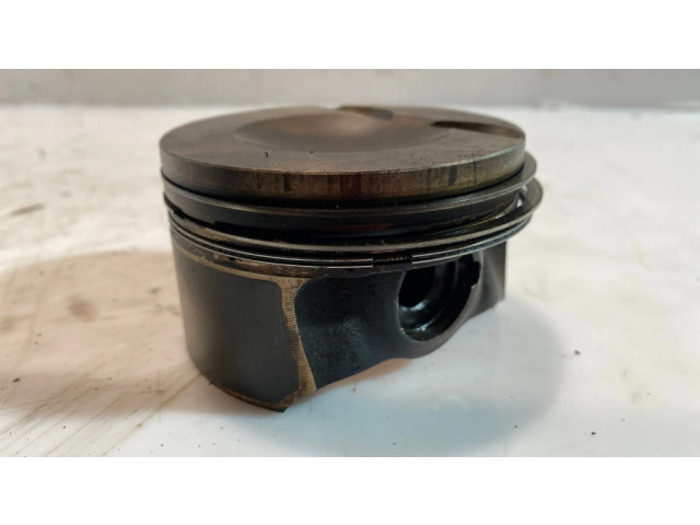 Píst 082261R, 1295   Audi A4 S4 B8 8K  pro benzínový motor 2.0  