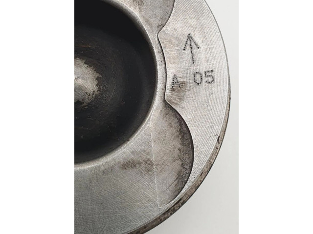 Поршень 0830923 Mercedes-Benz A W169